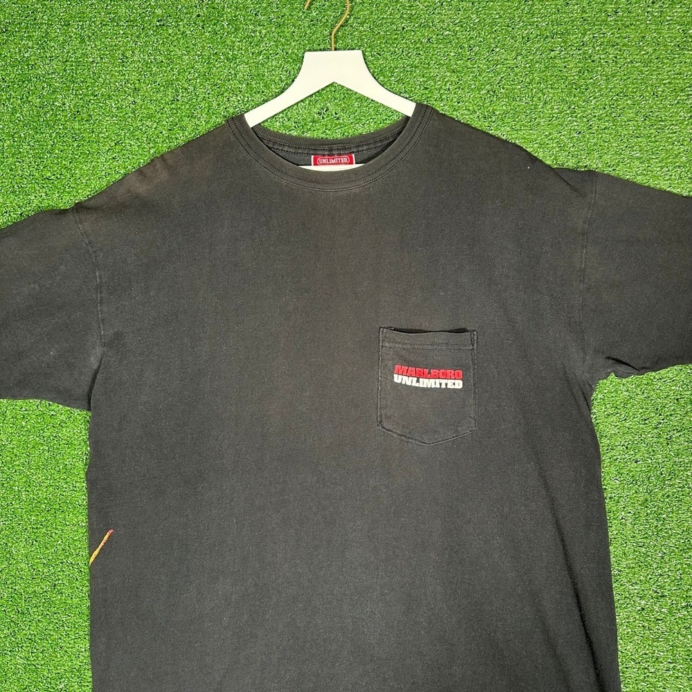 Vintage Marlboro Unlimited Lizard Shirt Mens XL Black Graphic Pocket Tee 90s USA - Picture 8 of 16